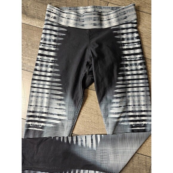 2 for $20  HPE Activewear Human Performance Engineering Leggings - Picture 6 of 9